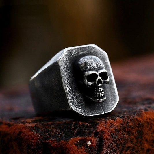 Punk Distressed Skull Ring B